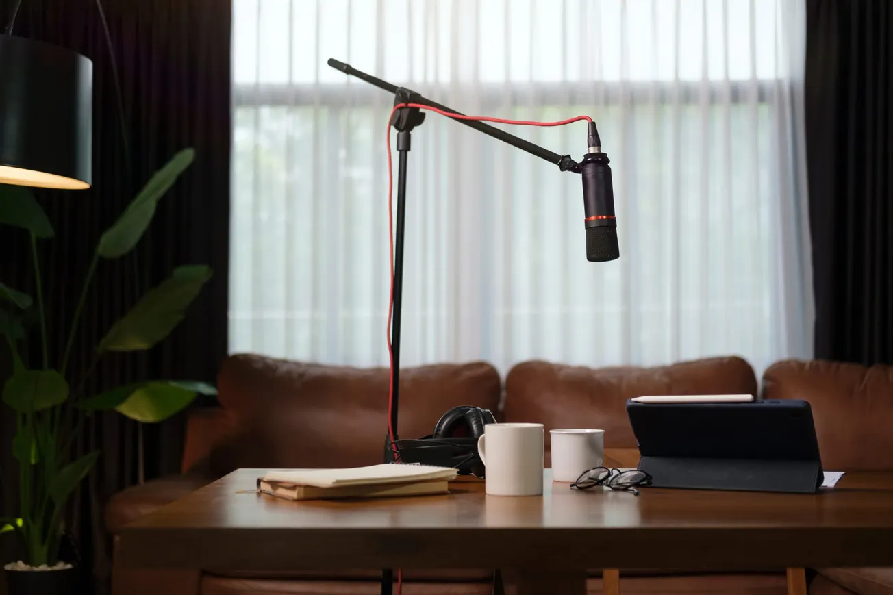 A podcast app with an AI-generated audio briefing interface