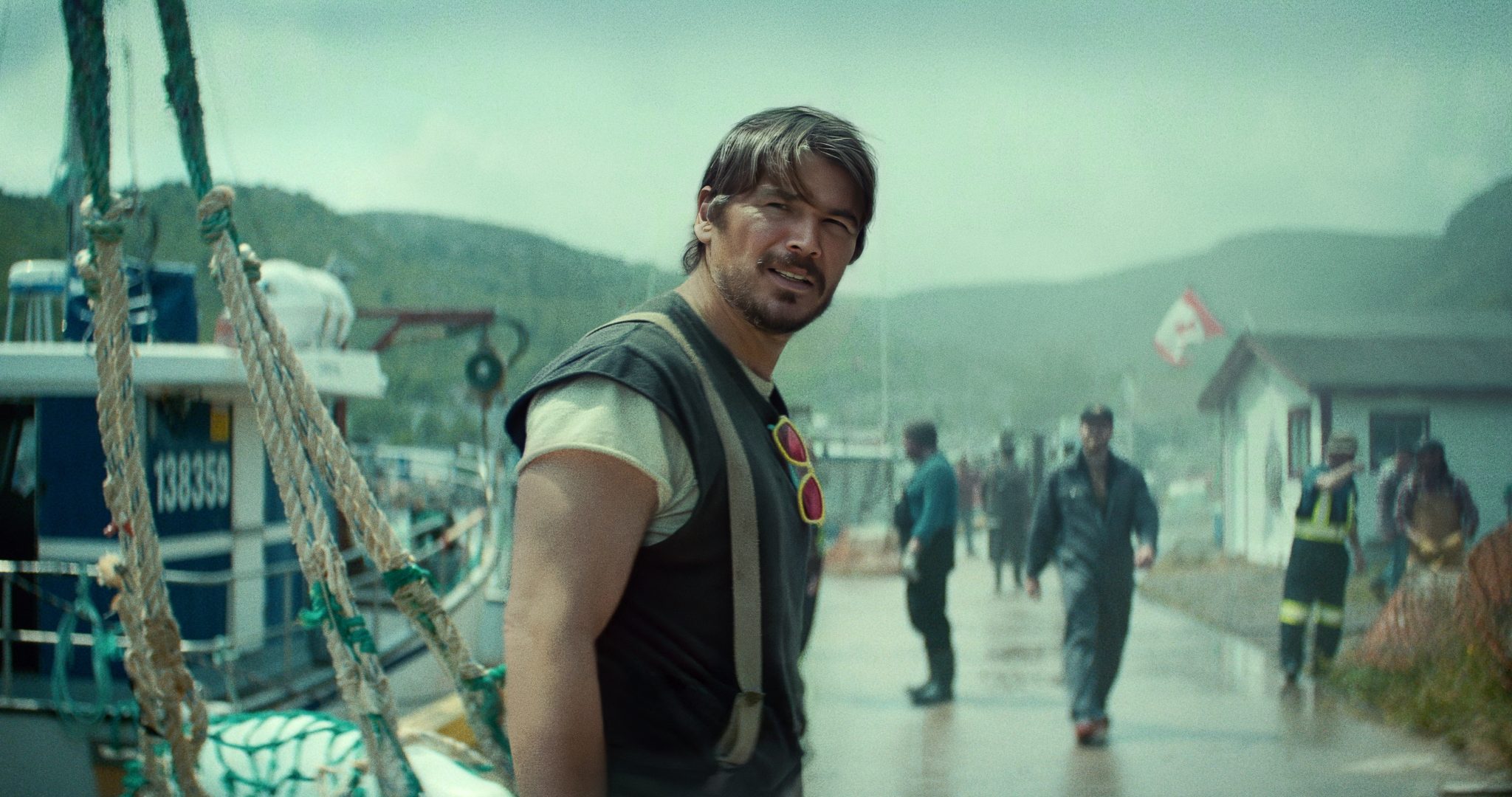 Josh Hartnett as Calvin Penney on a Newfoundland dock in Netflix's Below