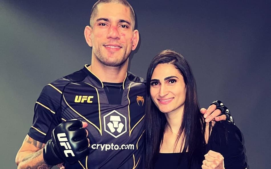 Alex Pereira with his sister Aline Pereira