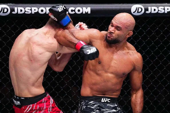Christian Leroy Duncan in Octagon action &mdash; file photo