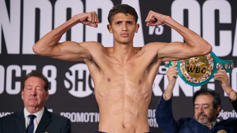 Sebastian Fundora in the ring