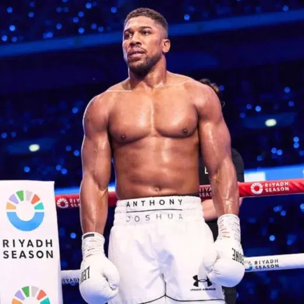 Anthony Joshua under the arena lights in the ring — 500,000-plus people joined the Ticketmaster queue Friday for Fury vs. Joshua
