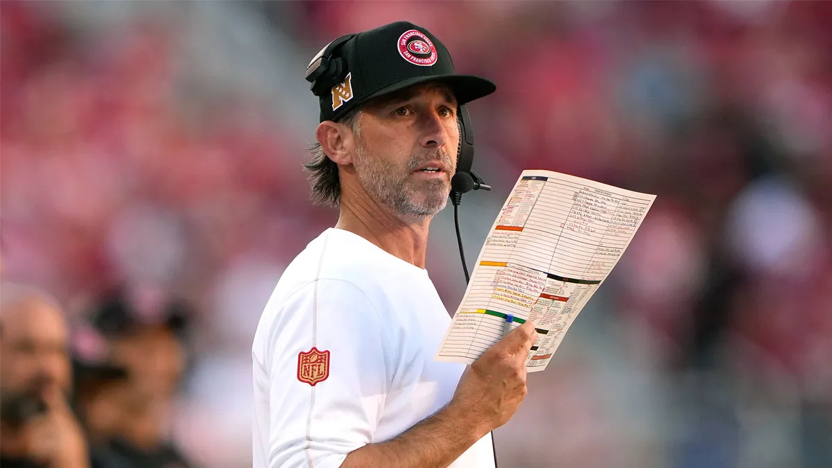 49ers head coach Kyle Shanahan on the sideline
