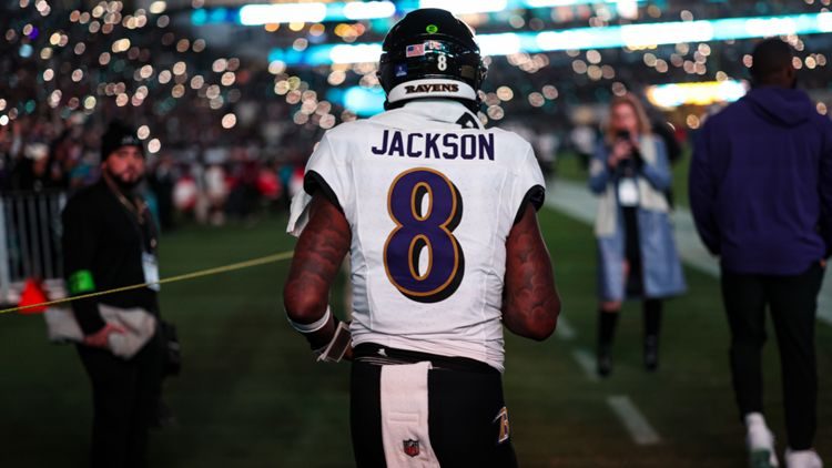 Lamar Jackson (8) walks off the field for the Baltimore Ravens.