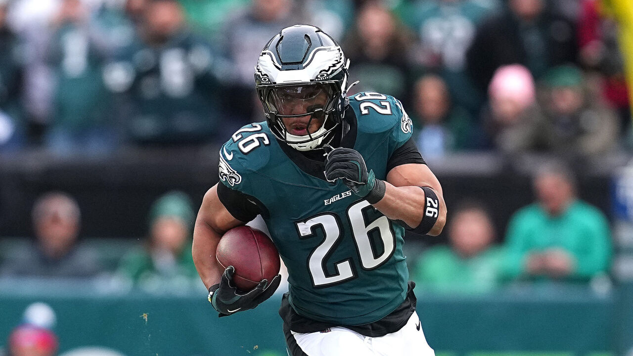 Philadelphia Eagles running back Saquon Barkley (26) — Barkley's hamstring injury is not believed to be overly serious, per Ian Rapoport.