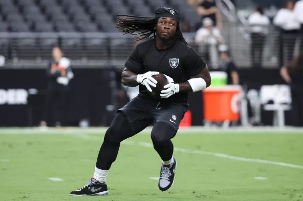 Raiders running back Ashton Jeanty in a Las Vegas uniform