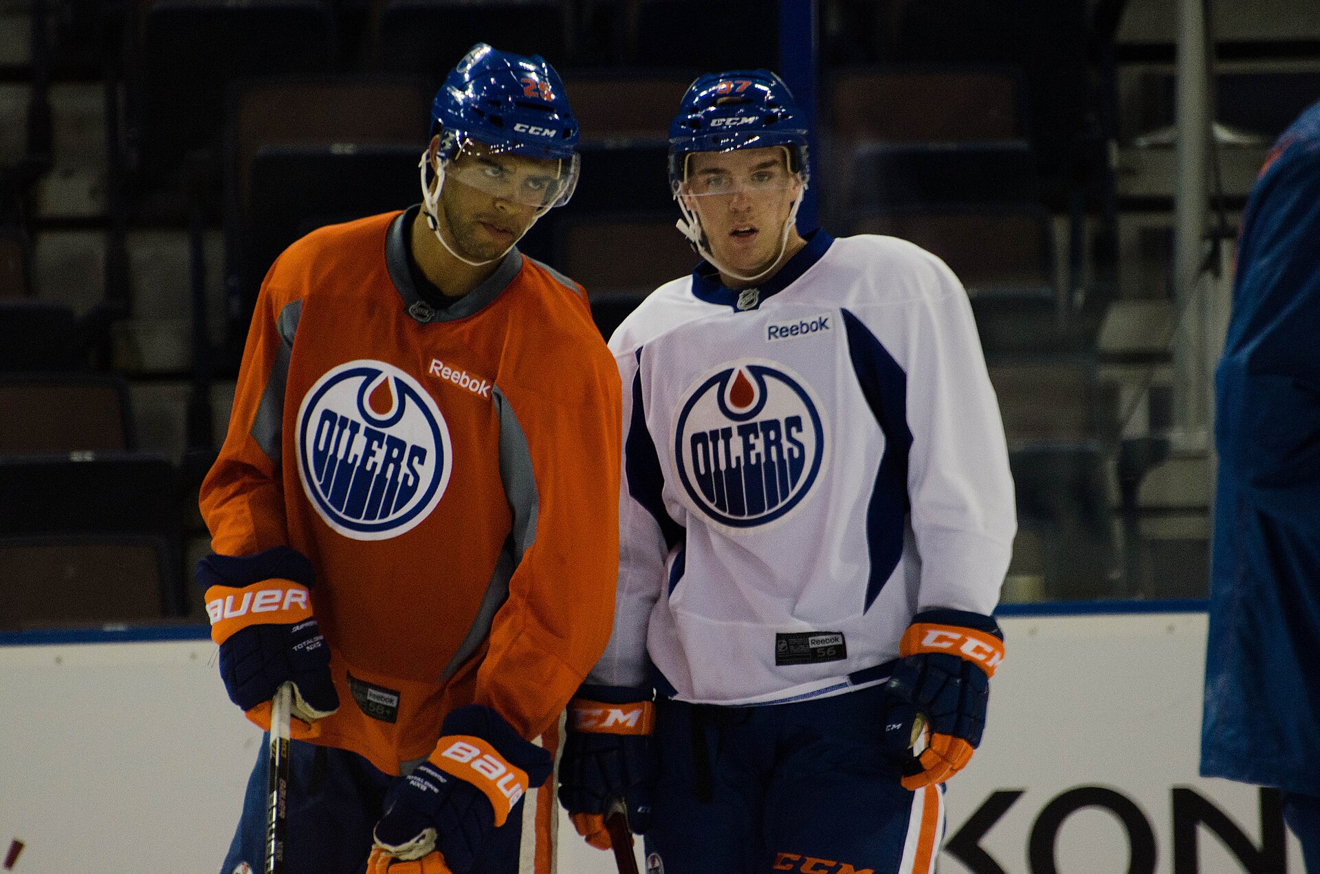 Connor McDavid of the Edmonton Oilers in action (file photo)