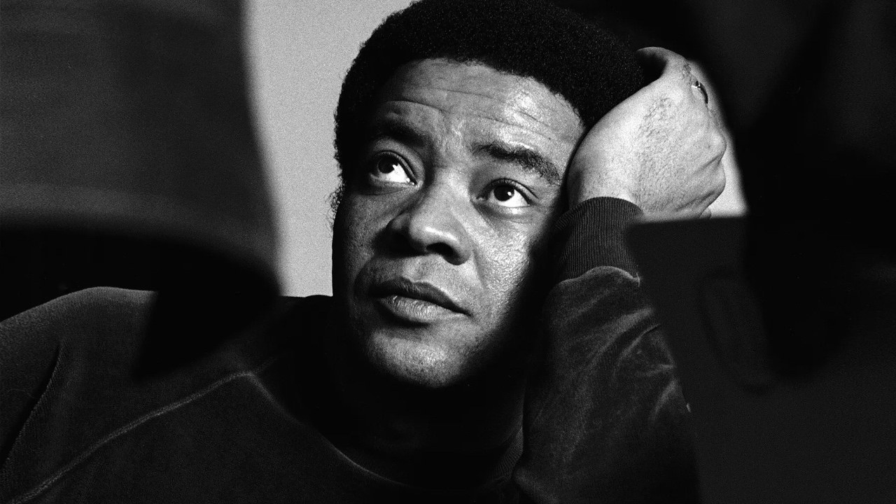 Bill Withers performing