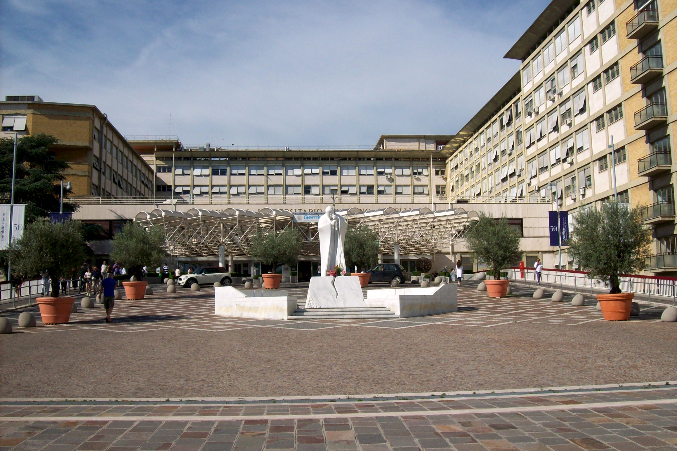 Agostino Gemelli Hospital in Rome (file photo)