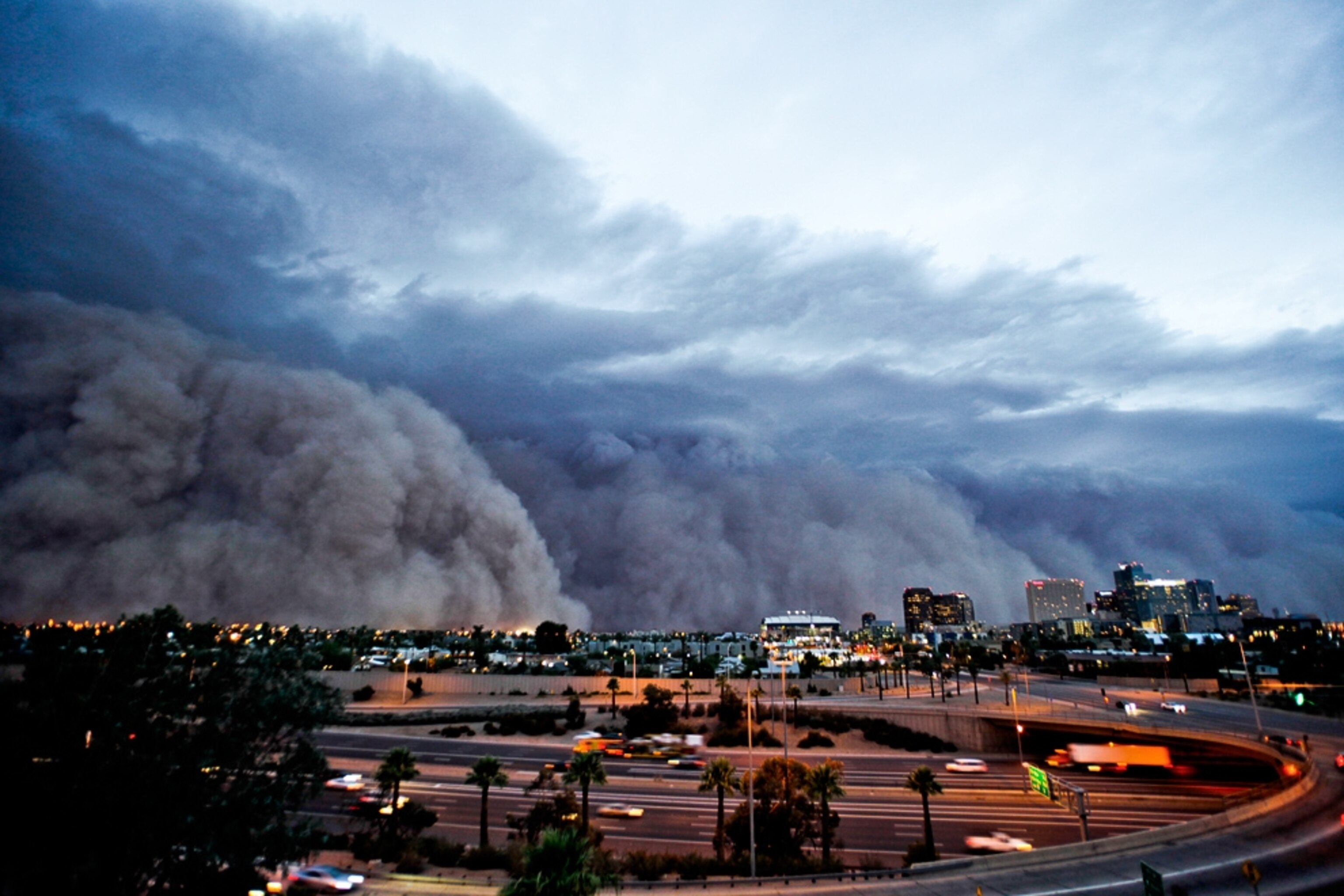 A towering wall of dust moving over the Phoenix area
