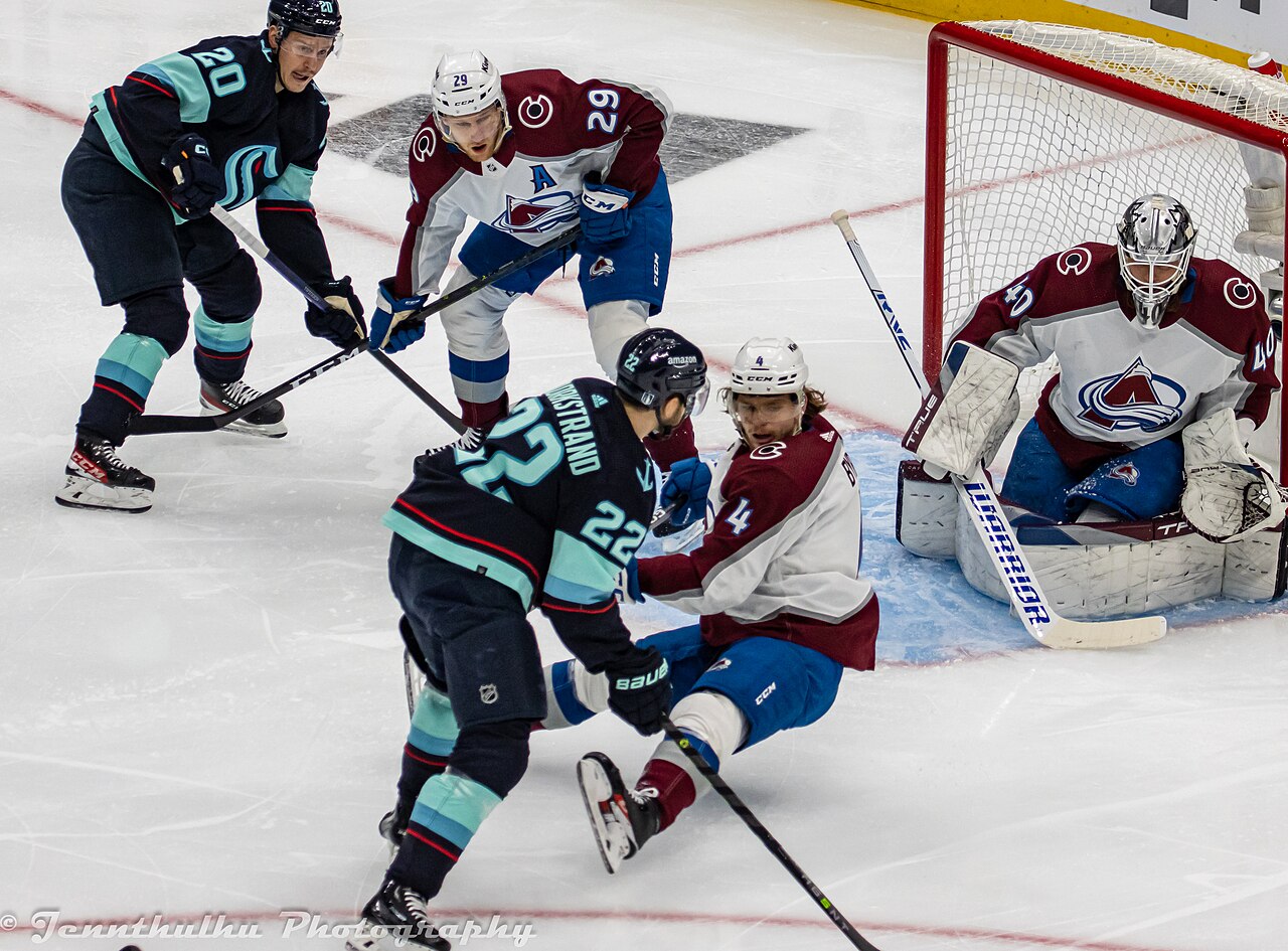Nathan MacKinnon in action for the Colorado Avalanche (file photo, Wikimedia Commons)