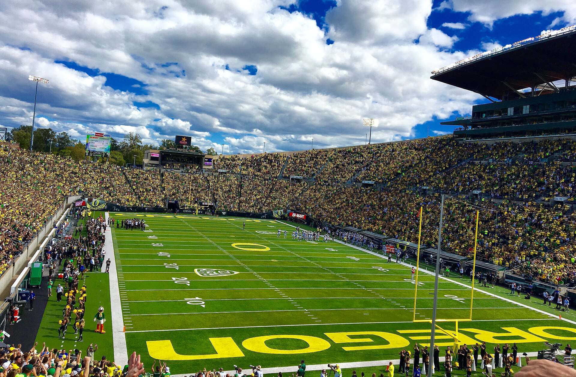 Autzen Stadium in Eugene, Oregon, during an Oregon Ducks game (file photo)
