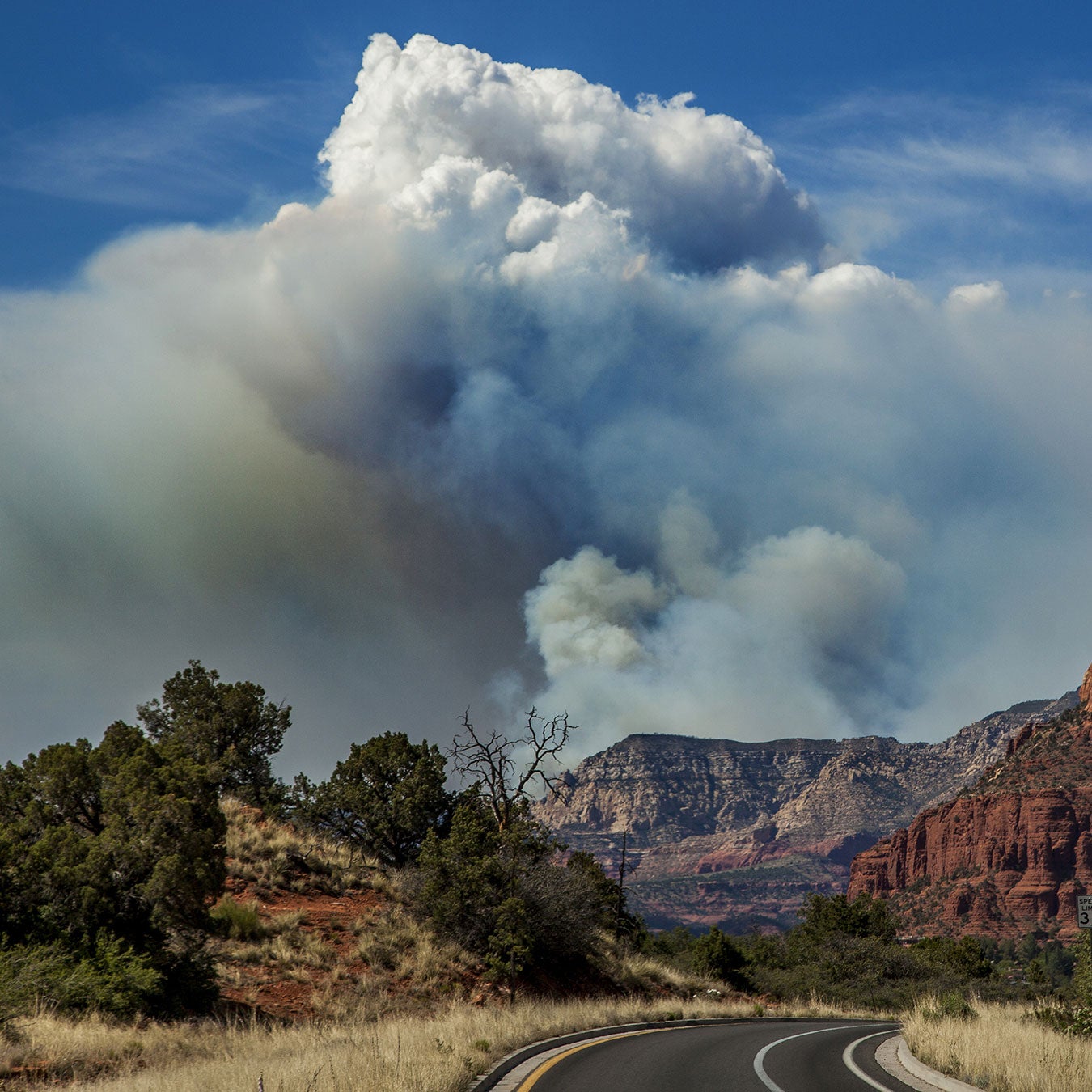 Wildfire burning in the Arizona desert