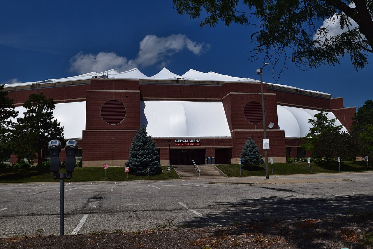 Illinois State Redbirds basketball arena