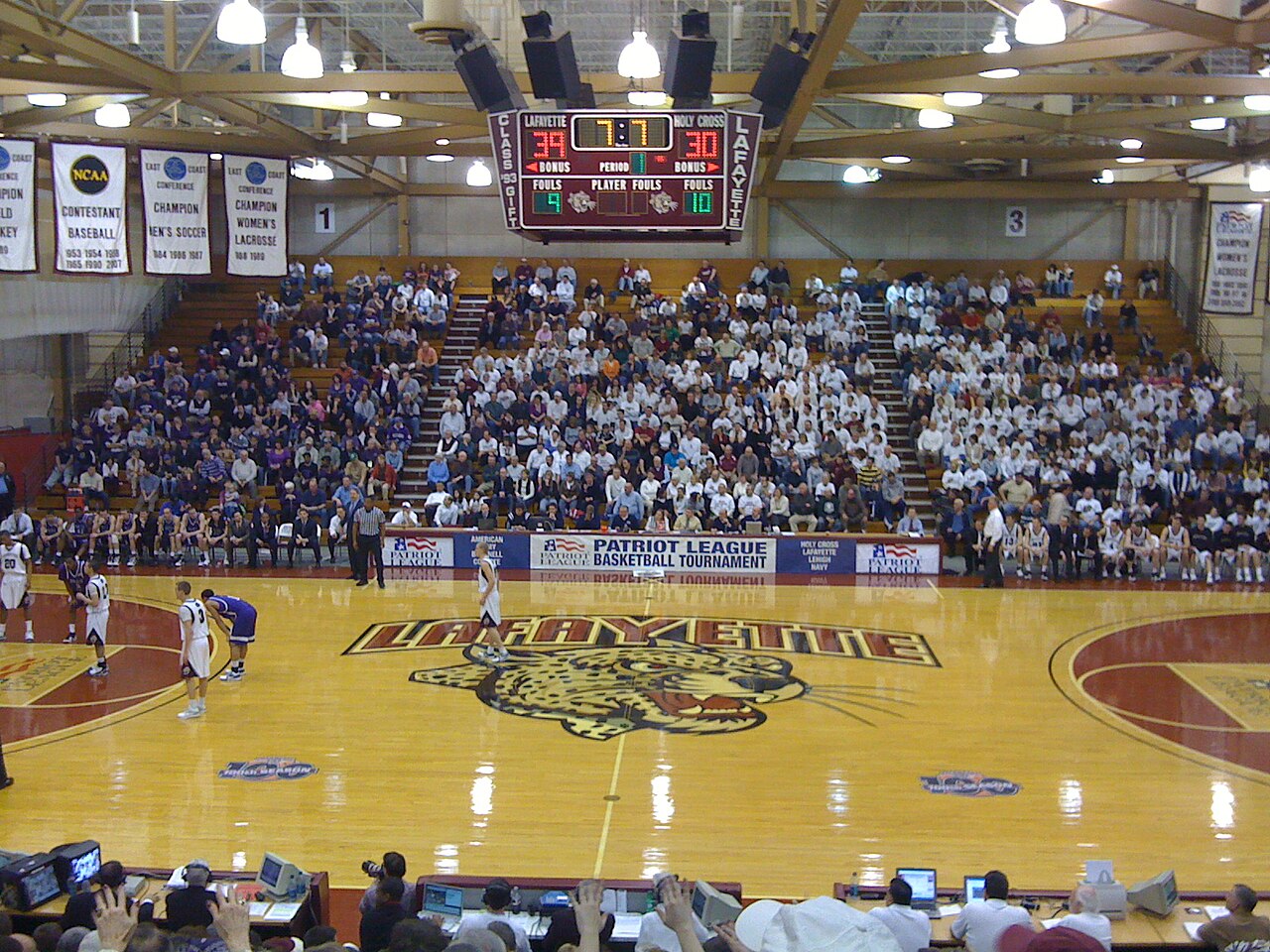 Lafayette Leopards basketball arena