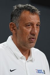 Vlade Divac